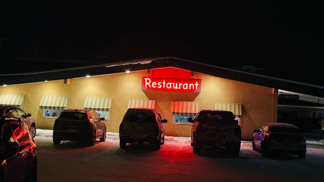 Timberland Inn & Restaurant Swan River Bagian luar foto